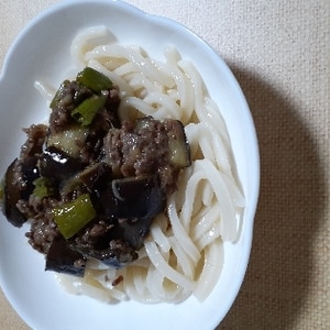 なすとししとうの汁なし担々うどん